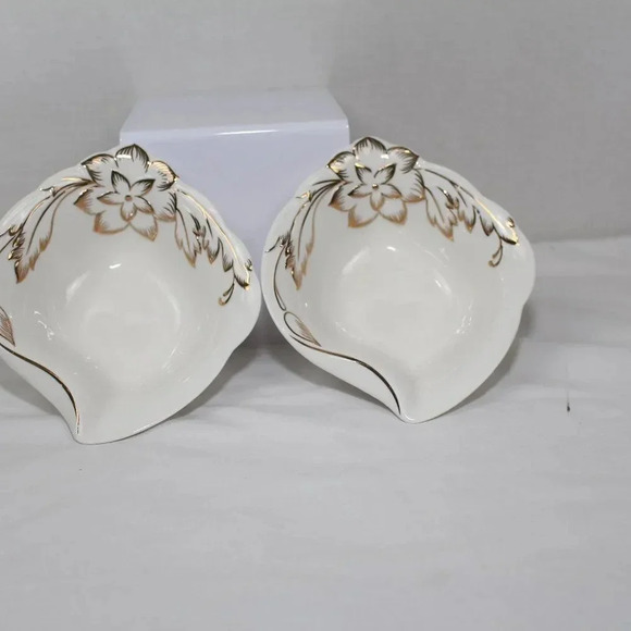 Royal Windsor Bowls - Picture 1 of 4